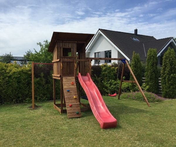 Mänguväljak Beach Hut + kiigemoodul Swing (pruun immutus)