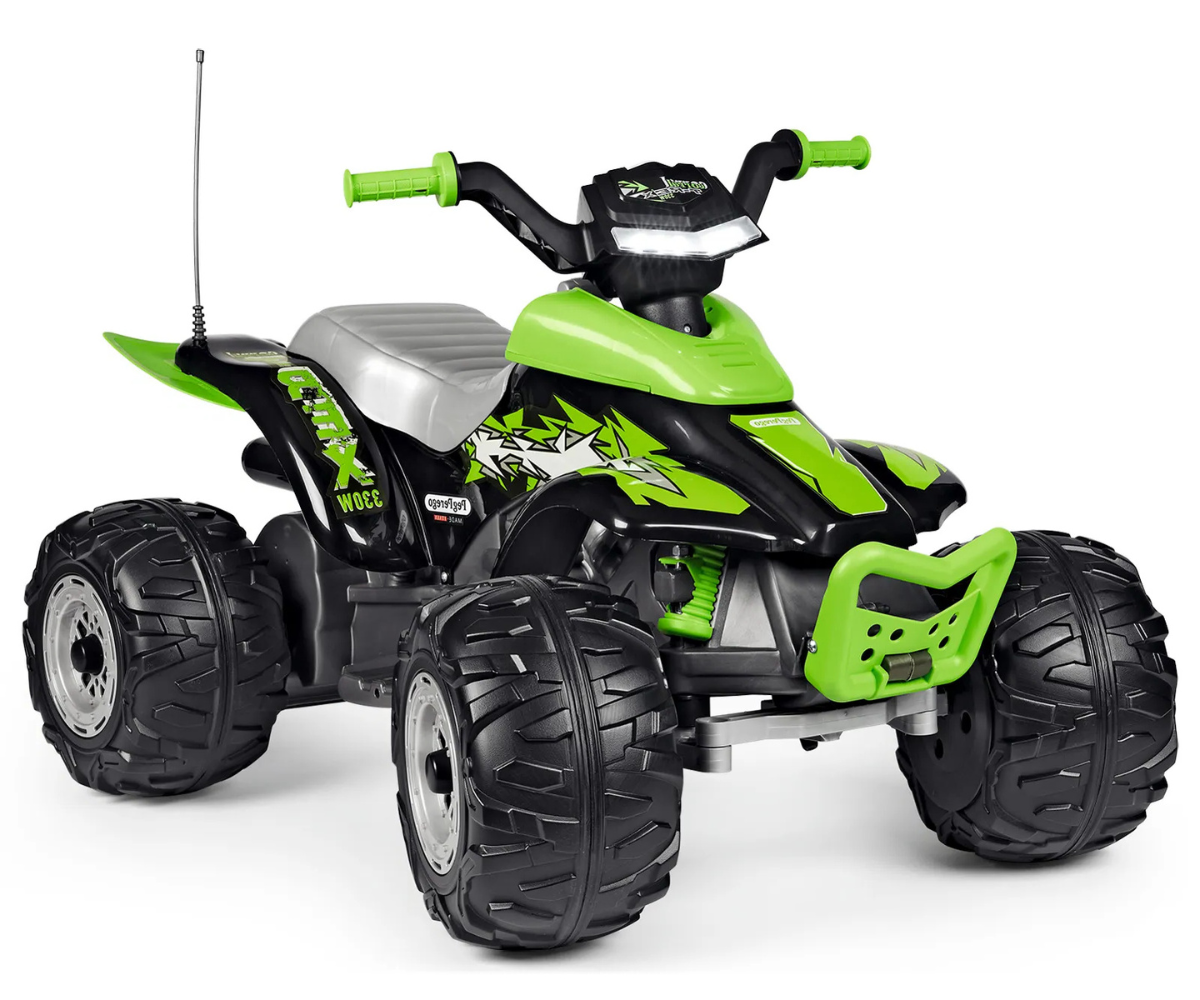 Laste elektriline ATV sõitmas metsateel