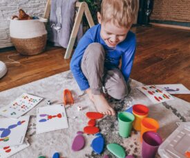 Montessori õppemäng Värvilised kivikesed