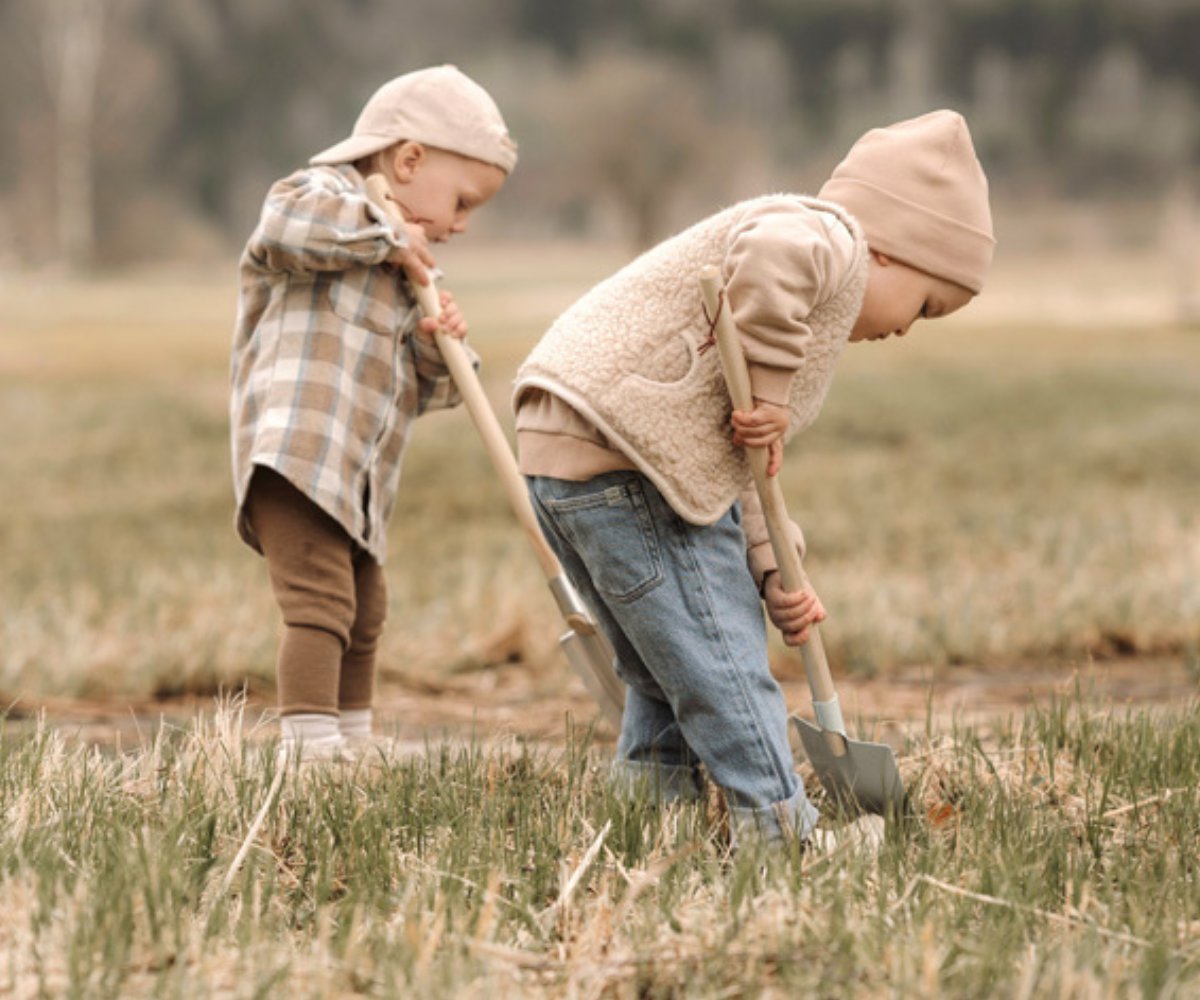 Laste aiatööriistade komplekt liivakasti, randa ja aiatöödeks