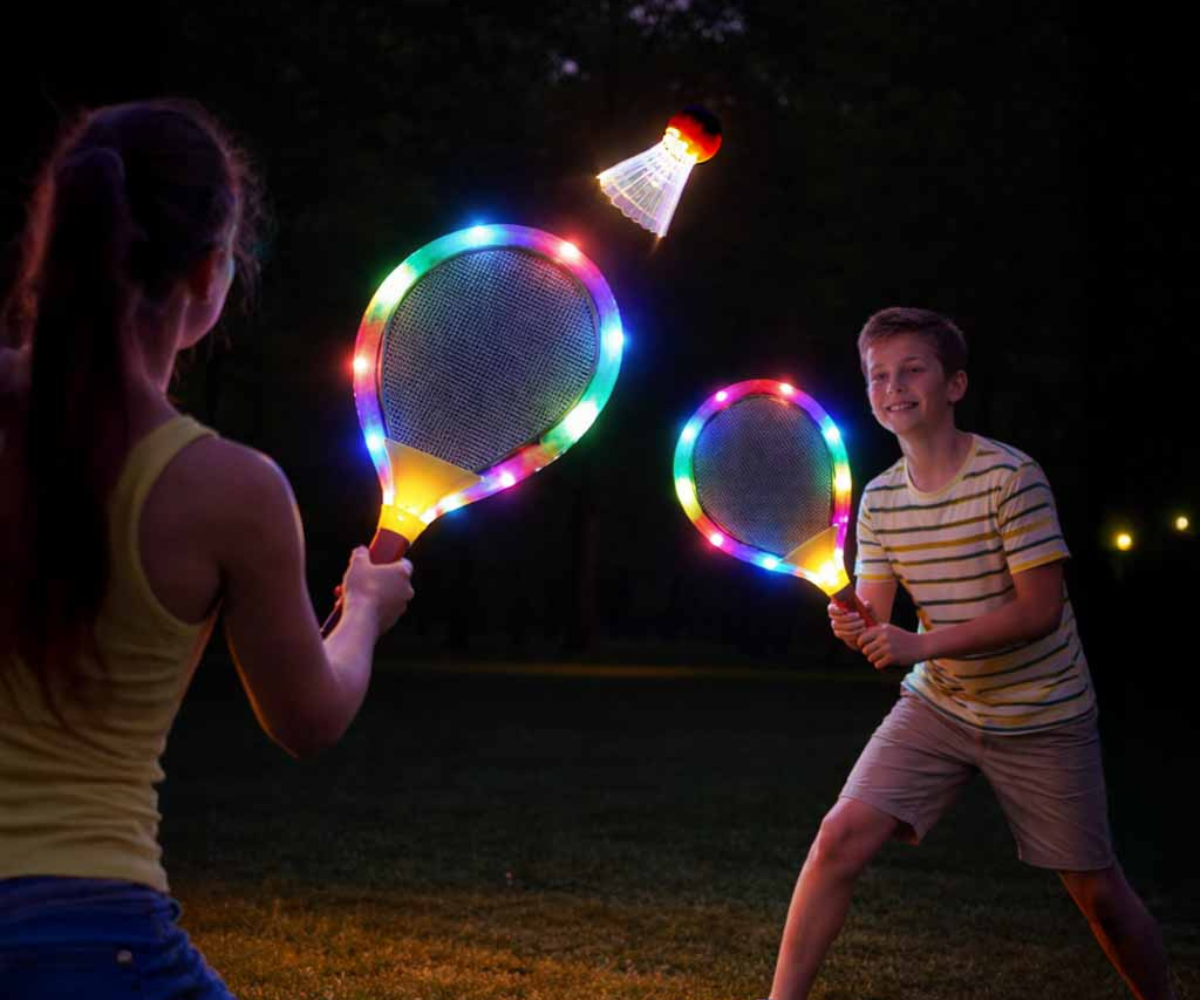 LED sulgpallireketite komplekt lastele – 2 reketit + 2 sulgpalli