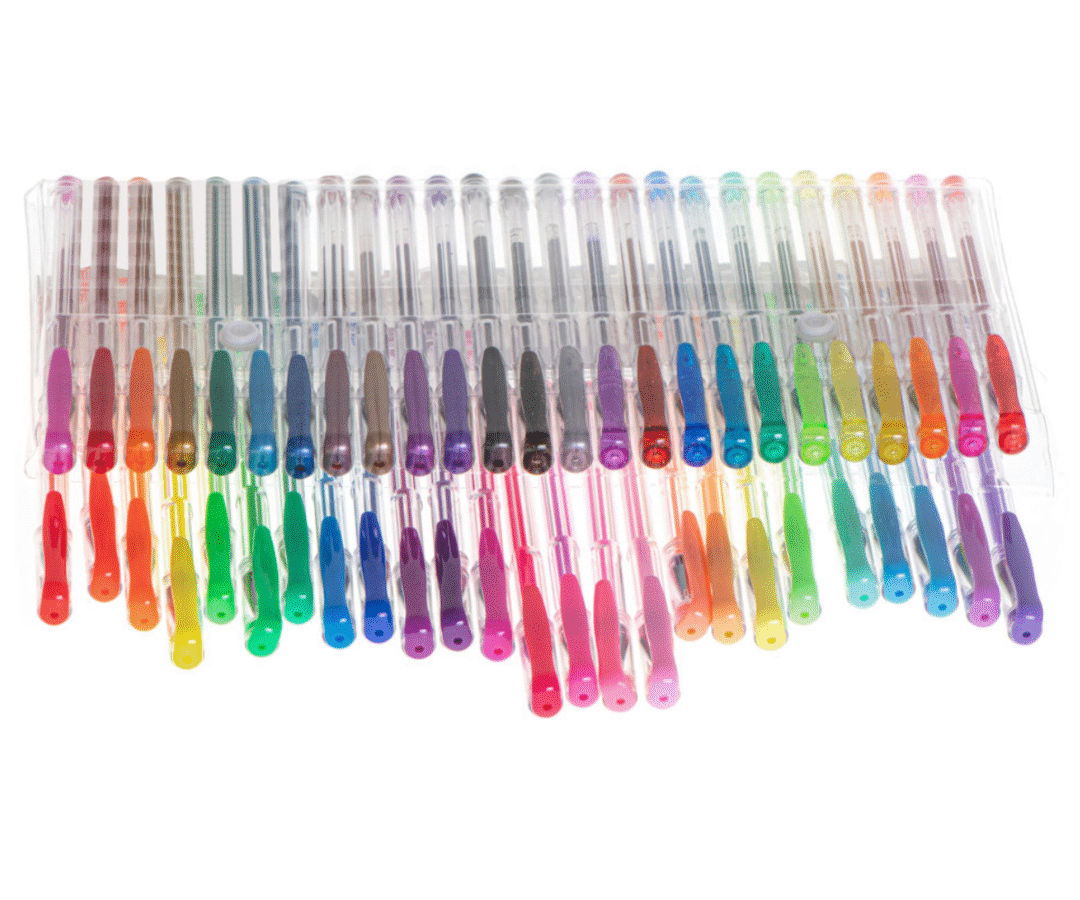 Sädelevad glitter-geelpliiatsid ja metalliktoonid laotatuna lauale