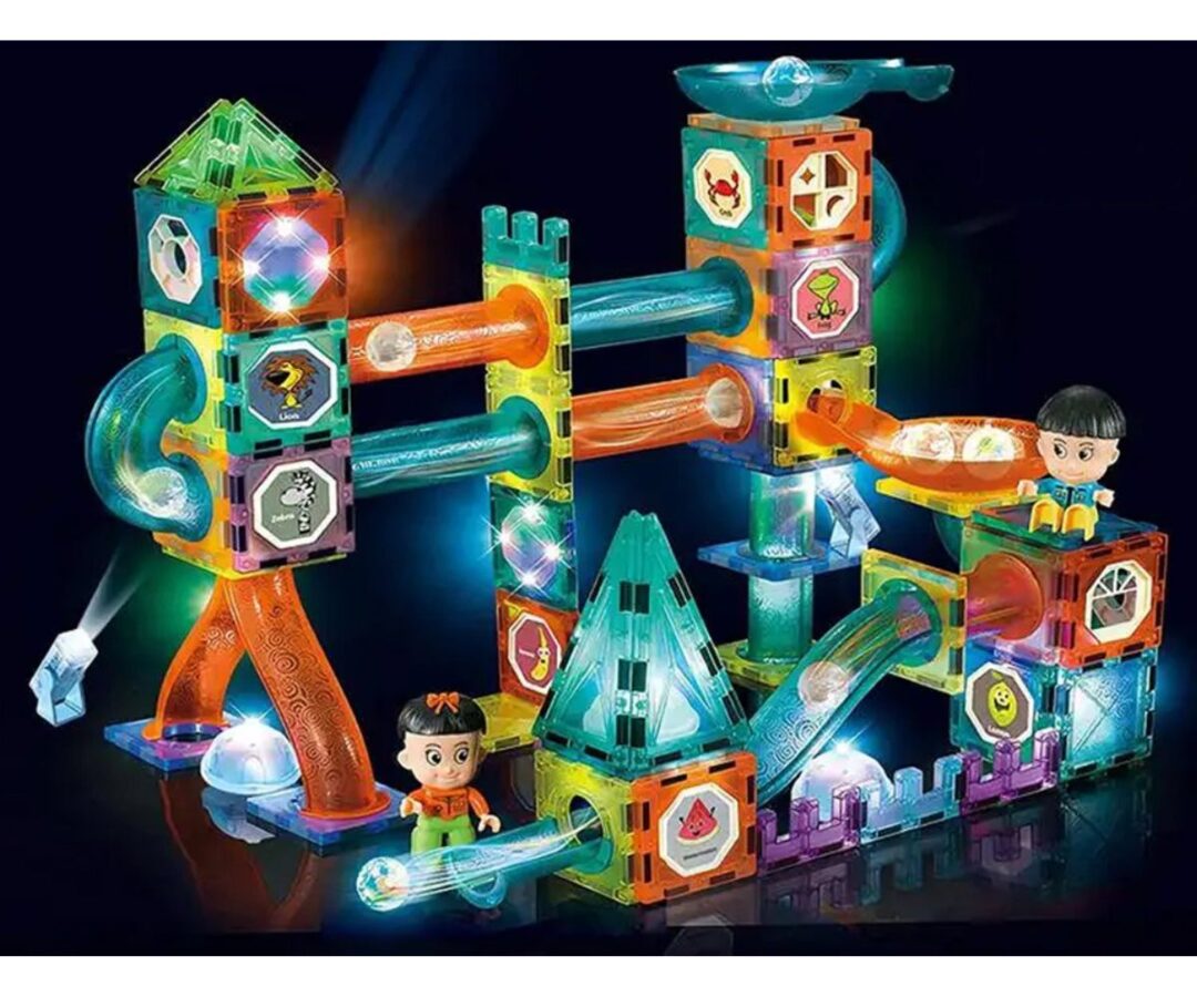 DIGE 150-osaline magnetklotside komplekt läbipaistvas hoiukastis.