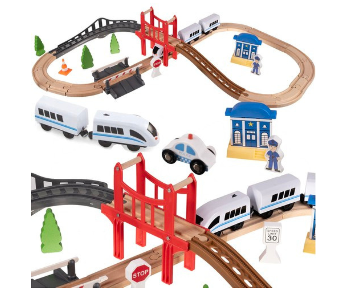 Puidust politsei teemaline raudtee komplekt koos patareidega rongiga