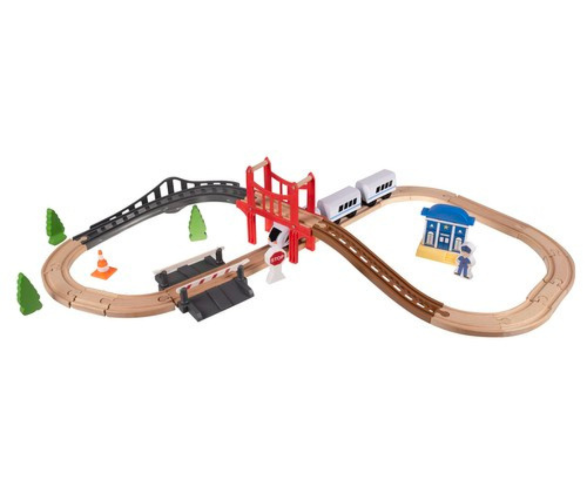 37-osaline puidust raudtee komplekt politseiauto, rongi ja märkidega