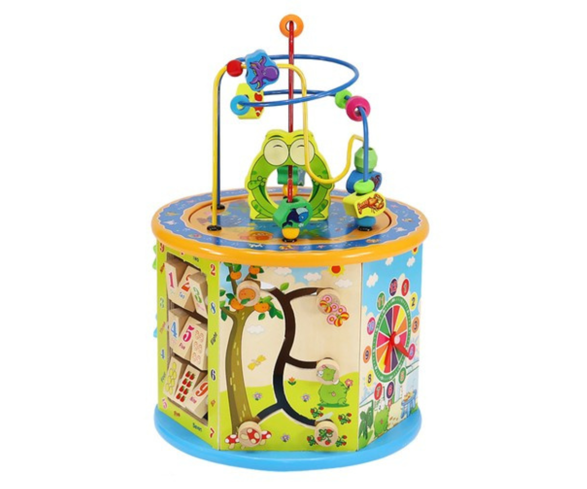 Detailvaade värvilistest ja ohutult viimistletud puidudetailidest