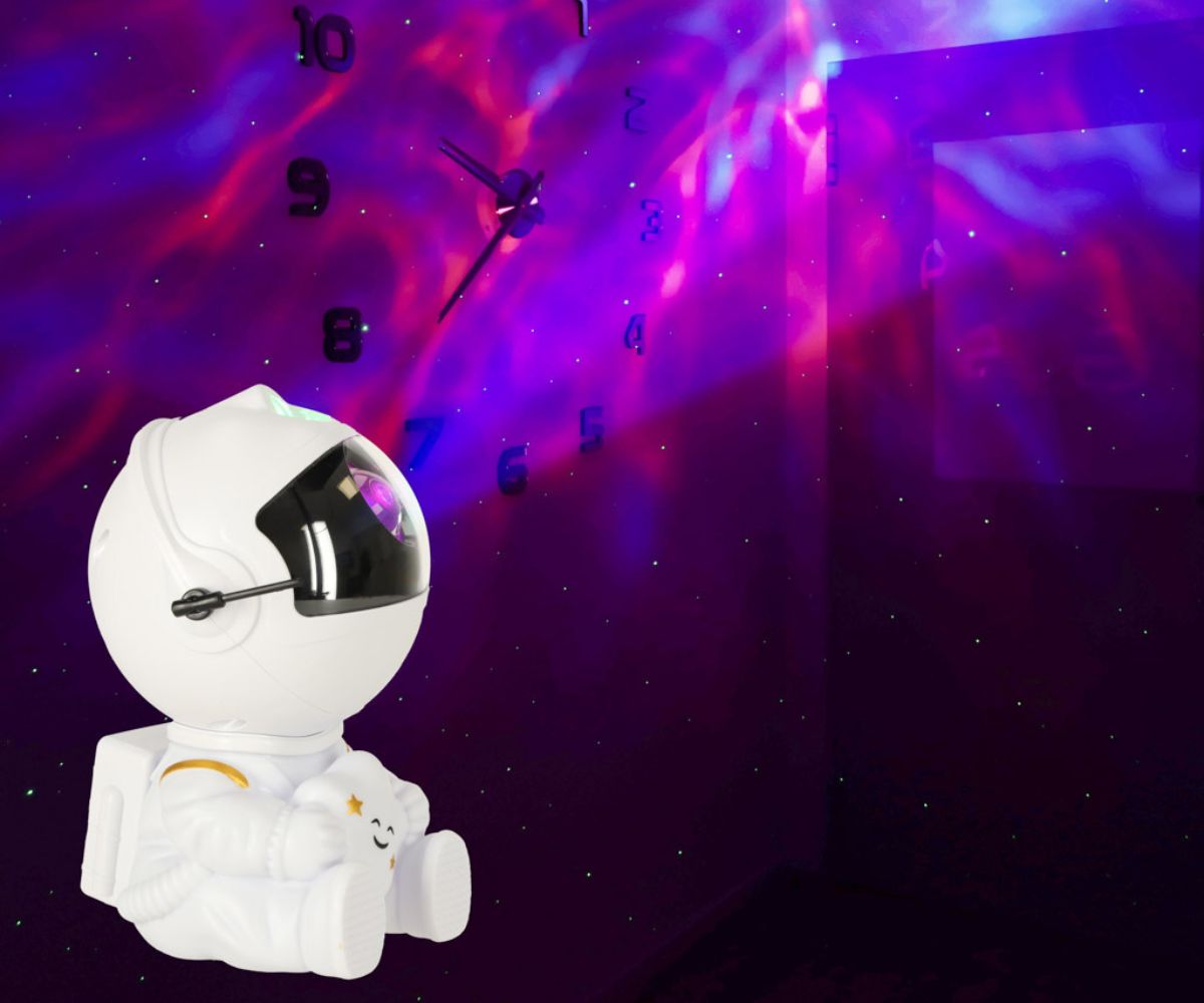 Kosmose öölamp-projektor IKONKA Astronaut, valge