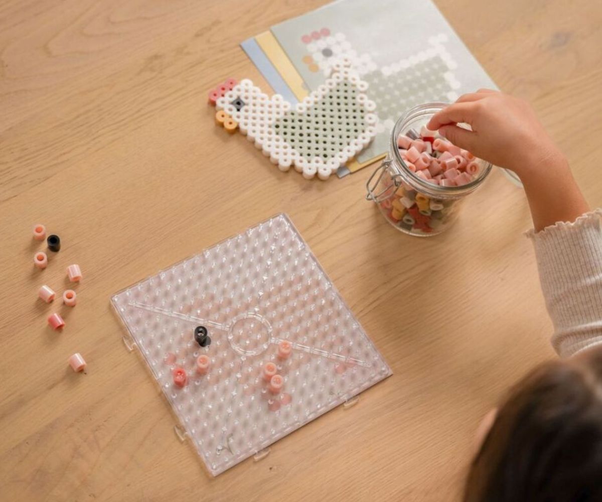 Triigitavad värvilised helmed Little Farm, Little Dutch