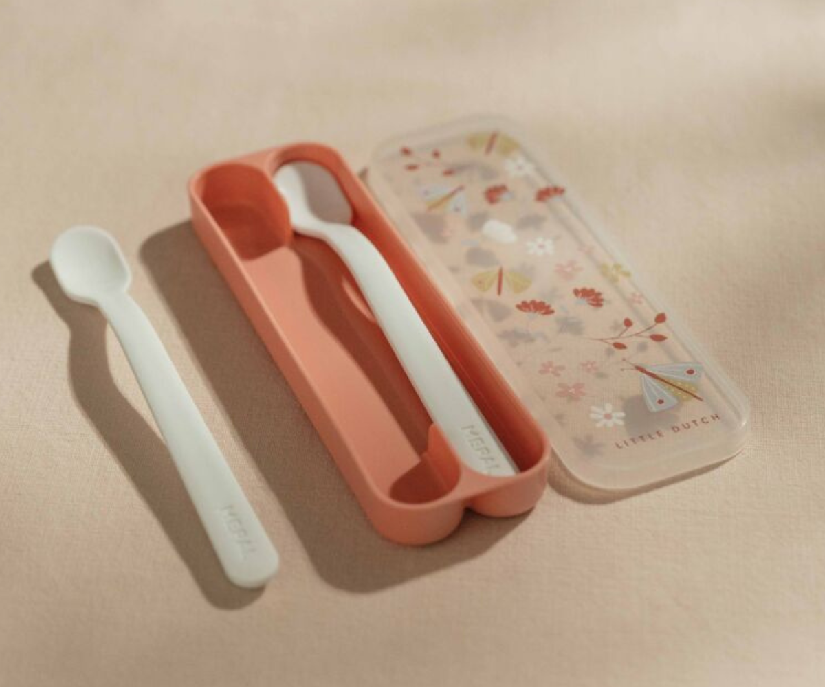 Little Dutch laste söögilusikad – pikkade käepidemetega roosad ja sinised lusikad väikestele sööjatele.