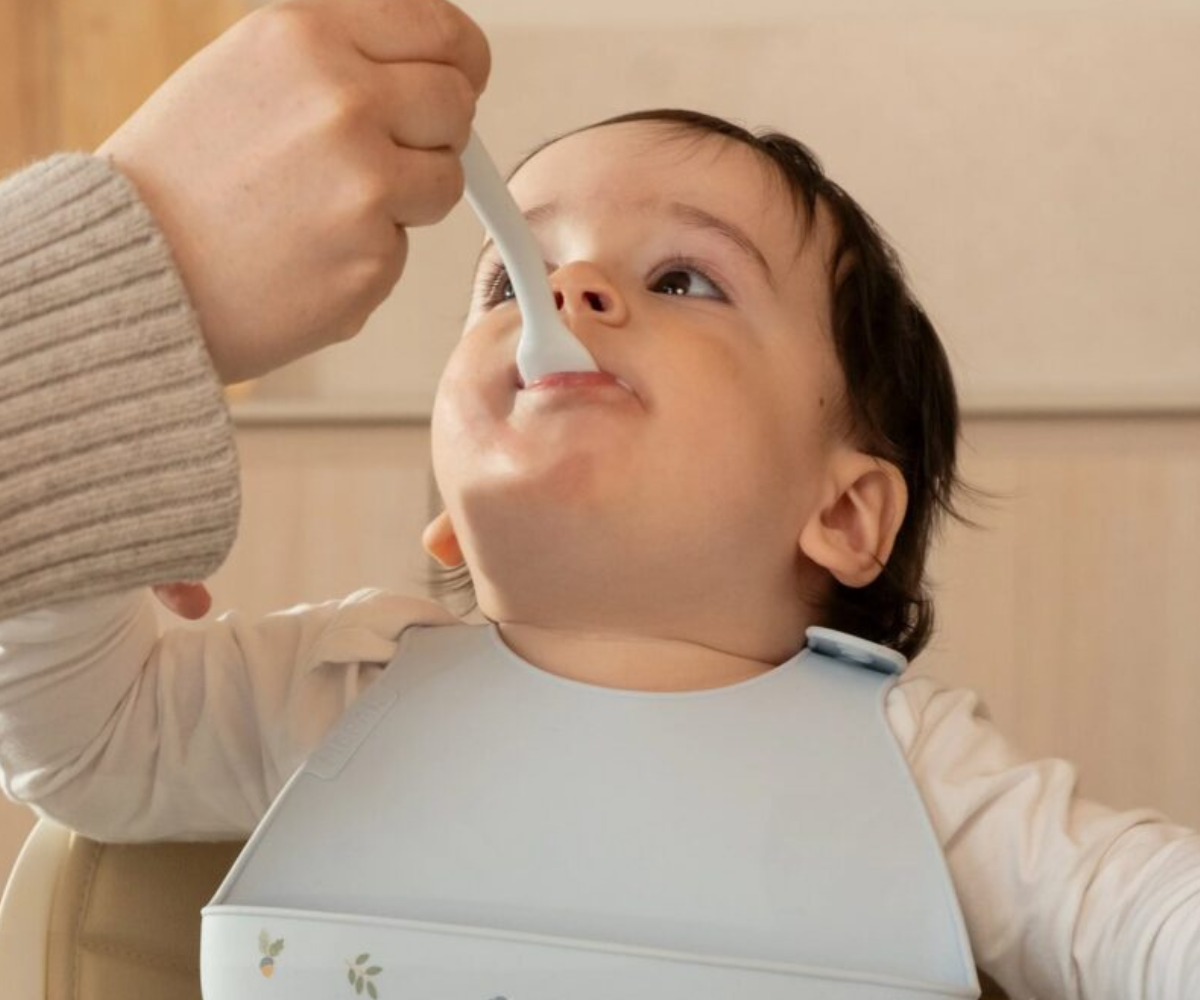 Pikkade käepidemetega Sailors Bay lusikad purgist söötmiseks