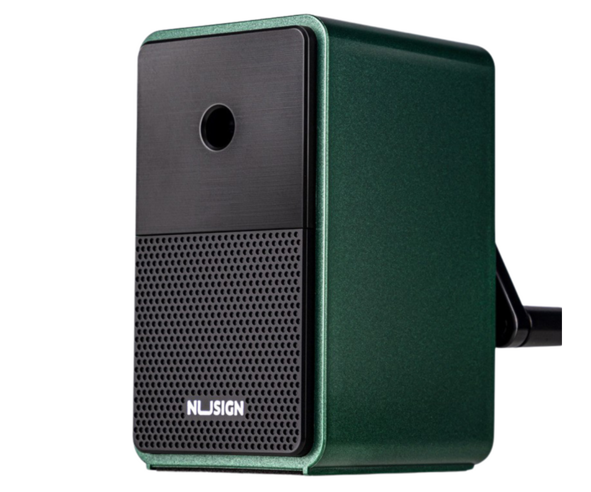 Pliiatsiteritaja rohelises korpuses, reguleeritava terituse pikkuse nupuga.