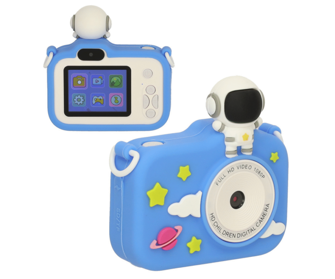 Kosmonaut disainiga lastekaamera tagantvaade ekraaniga