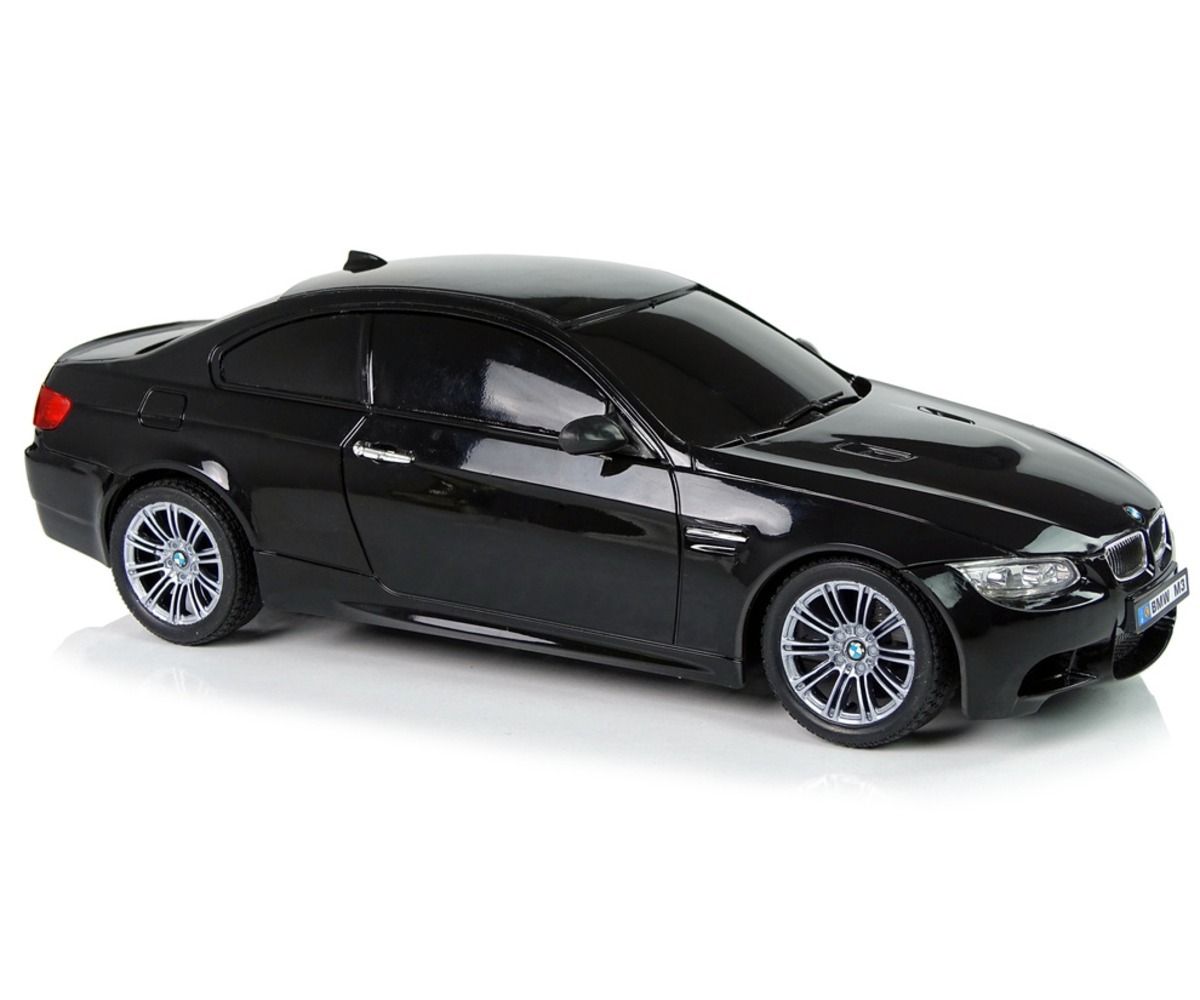 Esikülje vaade BMW M3 mustast puldiga juhtivast autost - 1:18 mudel