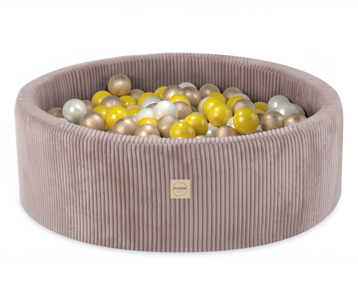 Komplektne Plush Nest pallimere karp ja sisu