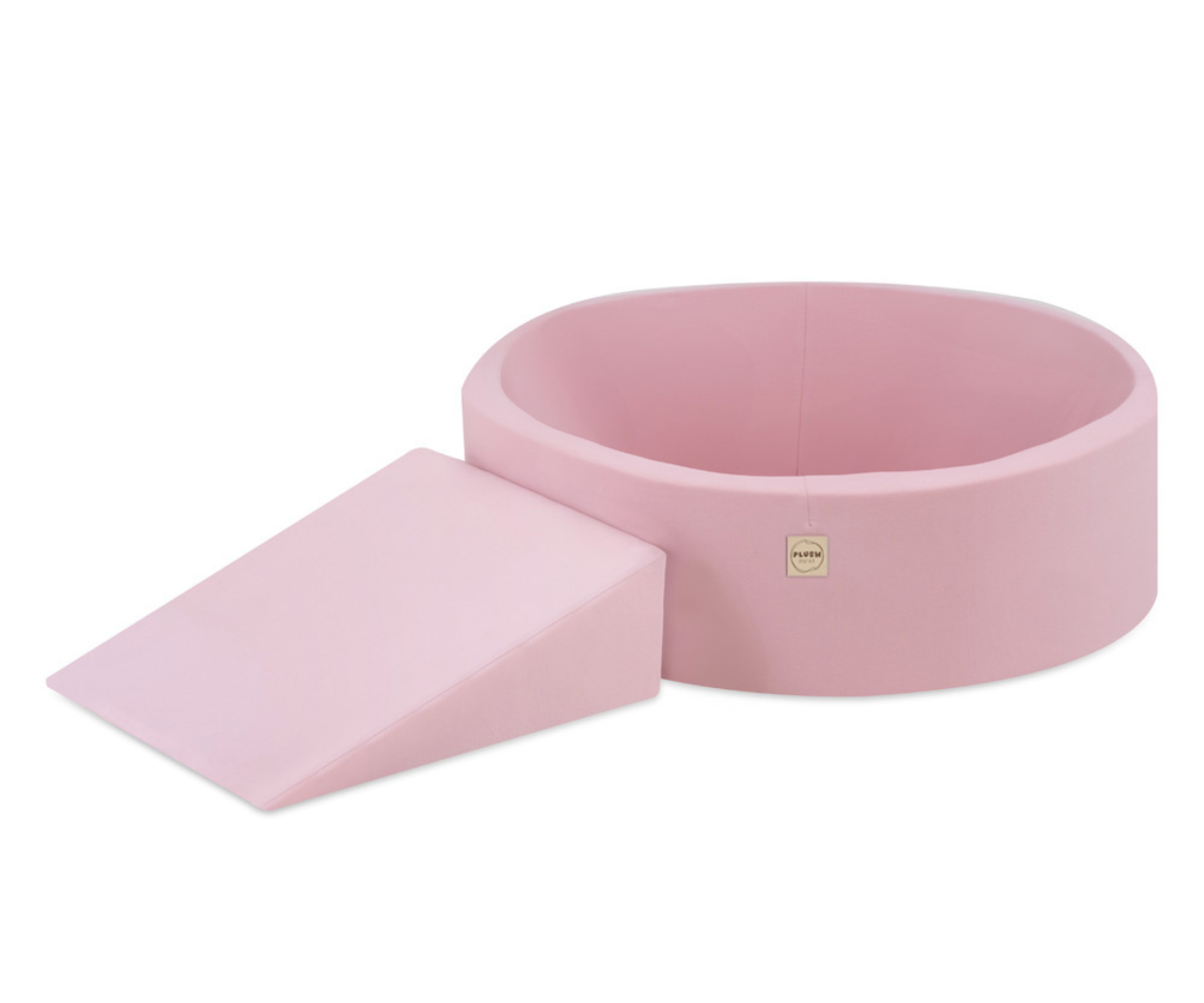 Beebisõbralik Plush Nest kuivbassein pastelltoonides pallidega
