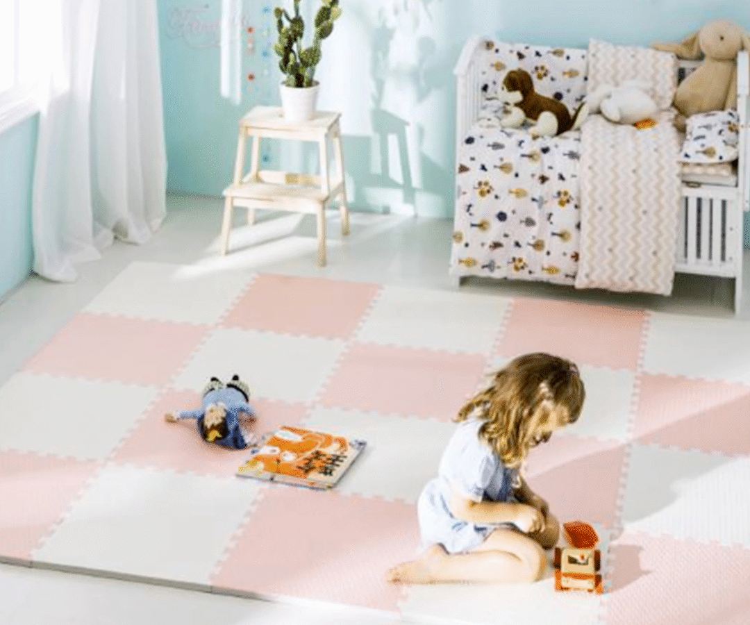 Laps mängimas Ricokids puslematil