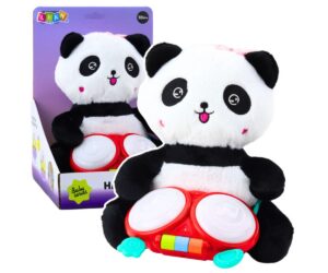 Pehme panda trummidega – muusikaline mänguasi näitab lõbusat panda karvast mänguasja, millel on punased trummid.