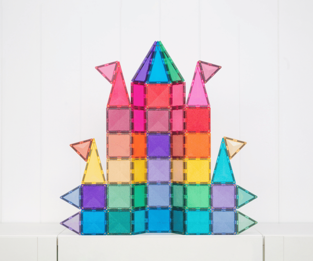 Connetix Glitter Castle Pack 48-osaline sädelevate magnetklotsidega komplekt pastelsetes ja vikerkaarevärvides