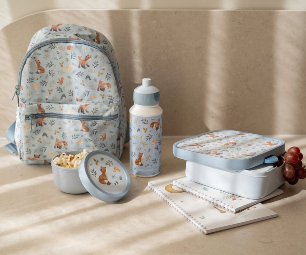 Lekkekindel laste joogipudel kandesilmusega, roheline Forest Friends disain