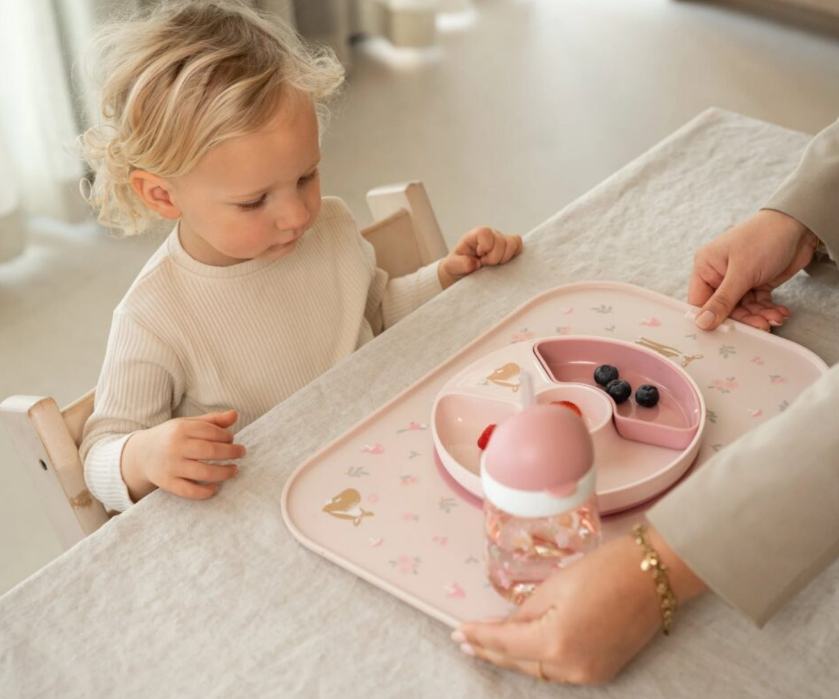 Beebi ja väikelapse jaotustaldrik libisemisvastase põhjaga pastelsetes toonides