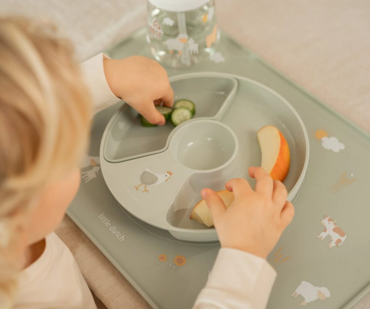 Beebidele mõeldud jaotustaldrik libisemisvastase põhjaga ja kõrgete servadega