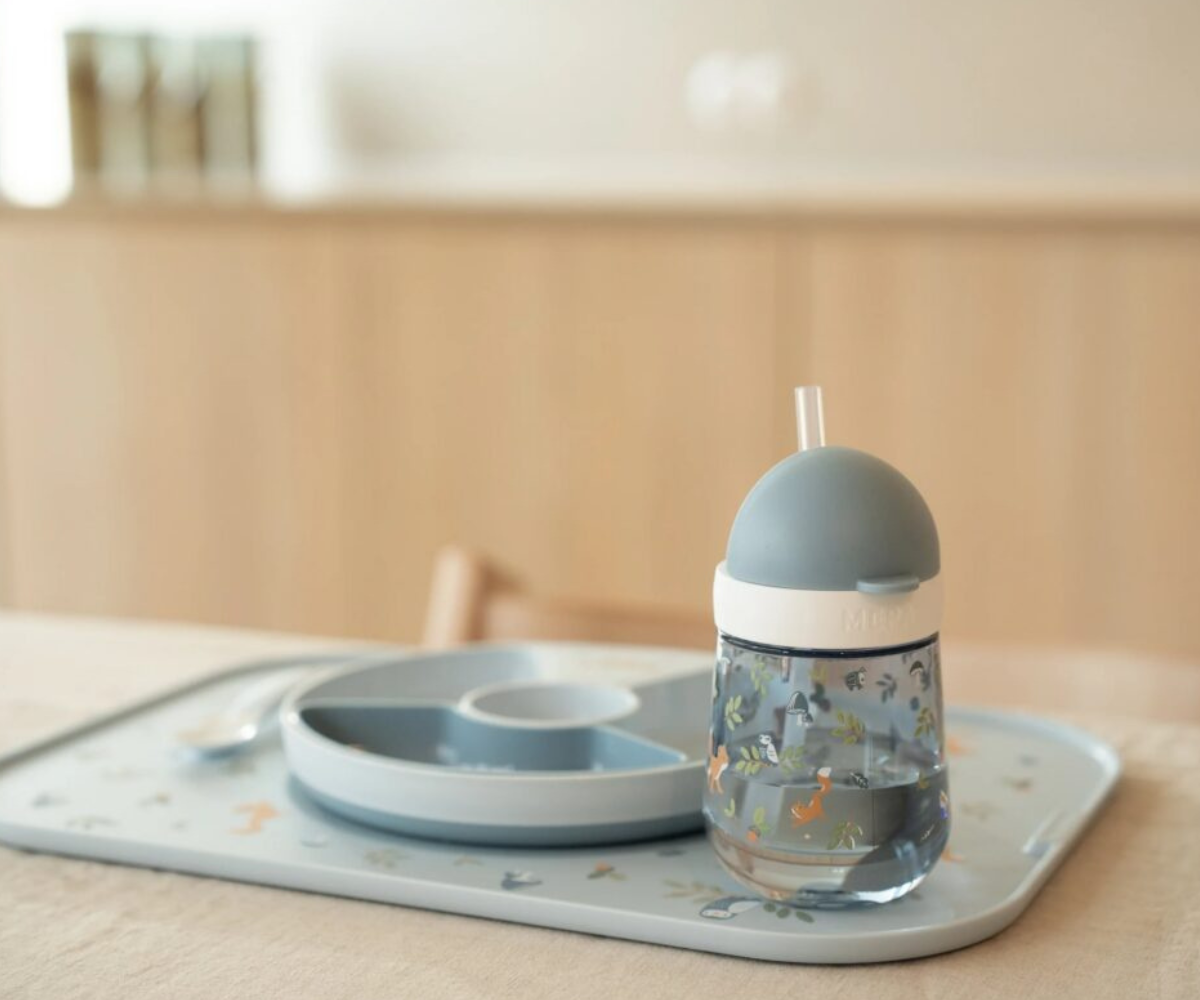 Forest Friends kollektsiooni joogitops kõrrega, sobib väikelastele alates 9. elukuust