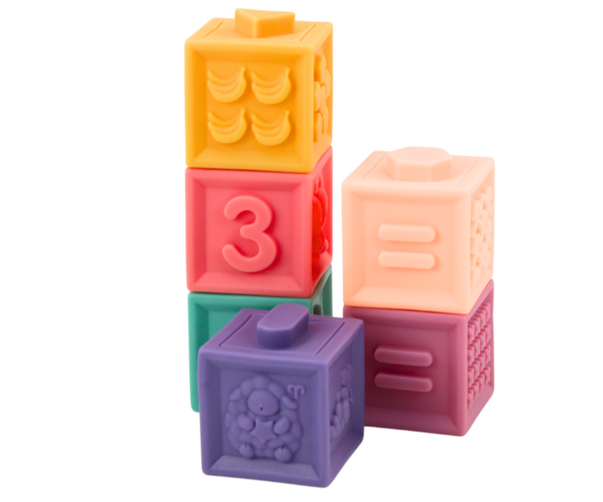 Pehmed harivad klotsid – numbrid ja tähed (12tk) erinevate vormide ja tekstuuridega