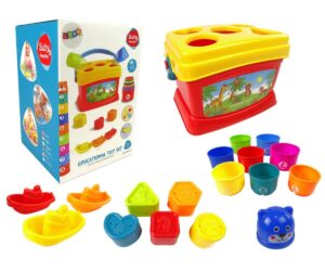 Vannimänguasi sorteerija – hariv ämbrikomplekt, sisaldab mitmeid värvilisi mänguasju.