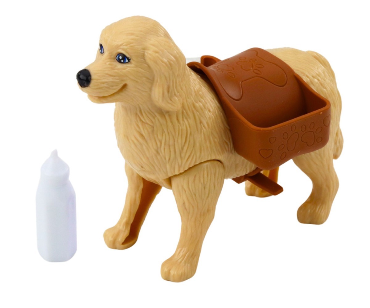 Kollane koer mänguasjade komplektis, koos pudeliga joogiks