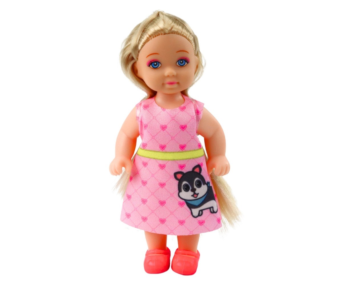 Mini nuku komplekt koer ja kassipoeg (tarvikutega) - lähem vaade nukust, kes kannab roosa kleiti