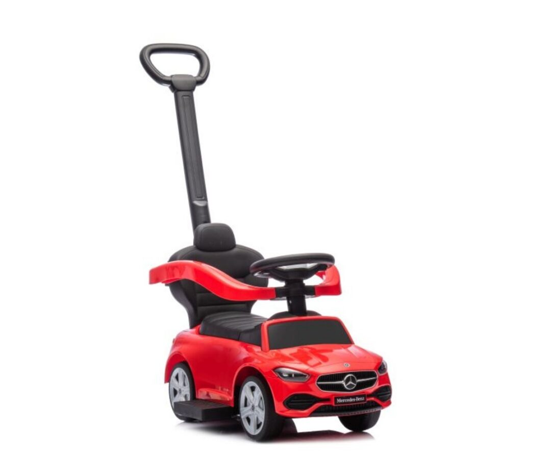 Punane Mercedes laste pealeistutav auto külgvaates