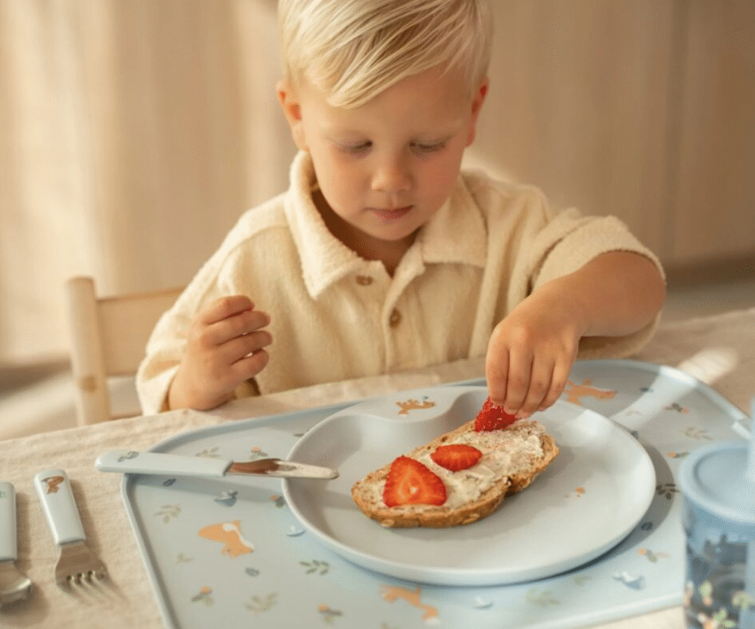 Little Dutchi metsateemalise mustriga libisemisvastane söögialus ülevaates.