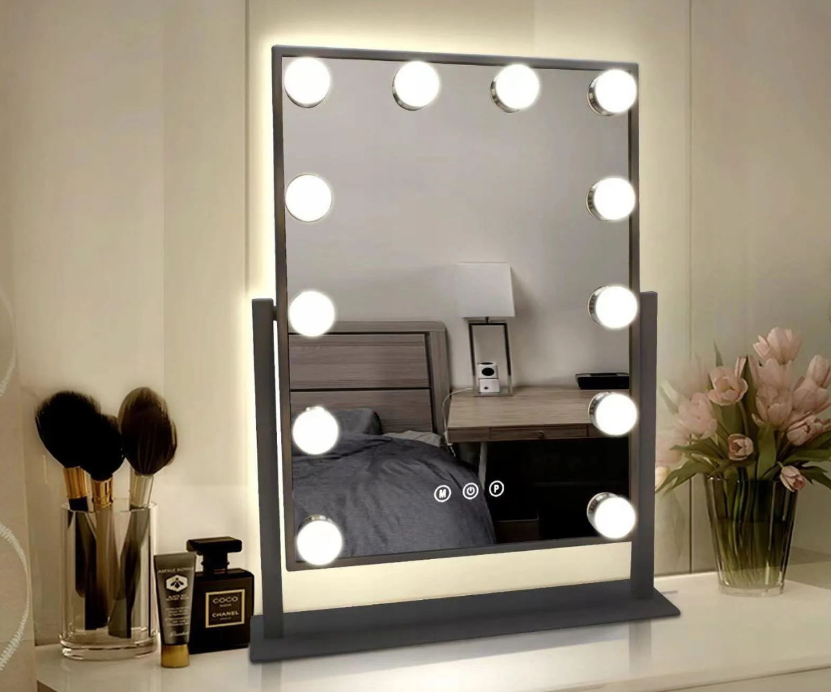 LED-valgustusega meigipeegel külgvaates 360° pöörleva raamiga