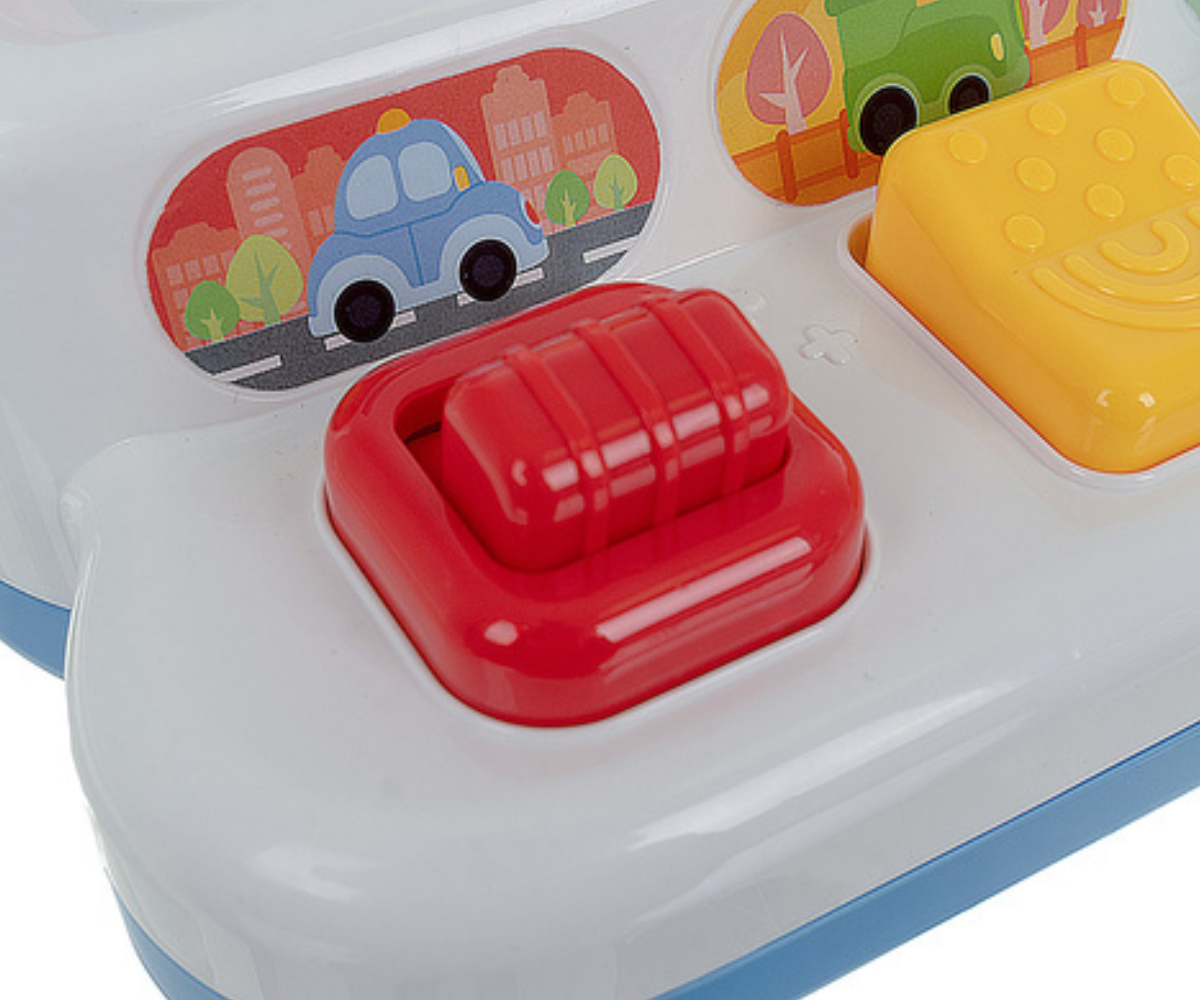 Hüppavad autod – arendav mänguasi koos nuppude, kangide ja pöördnuppudega.