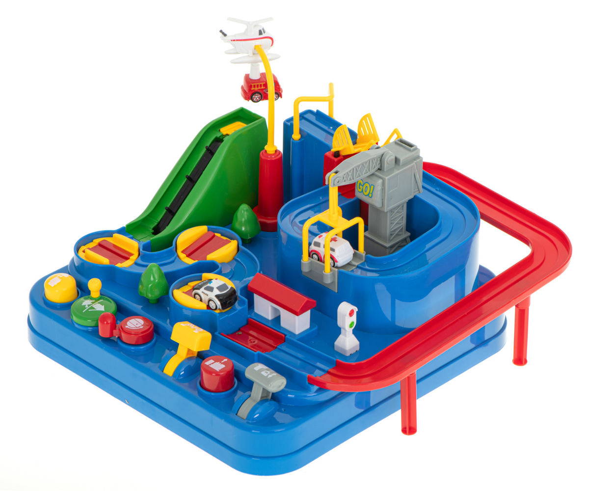 Rada lähivaates – nähtavad nupud, hoovad ja hammasrattad, mis juhivad sõidukeid.