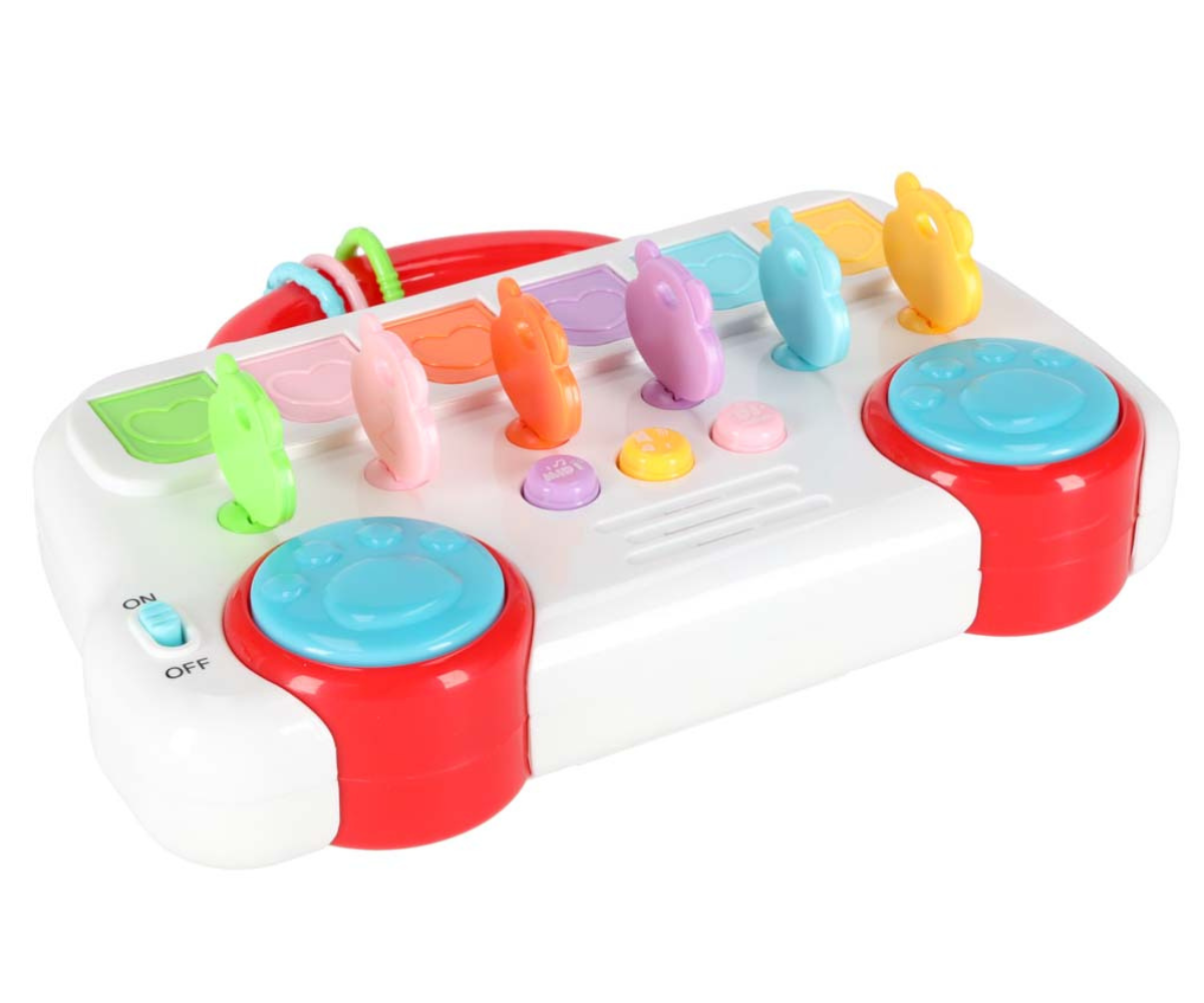 Interaktiivne buss koos rõõmsate loomadega – lõvi, jõehobu ja kaelkirjak nähtaval.