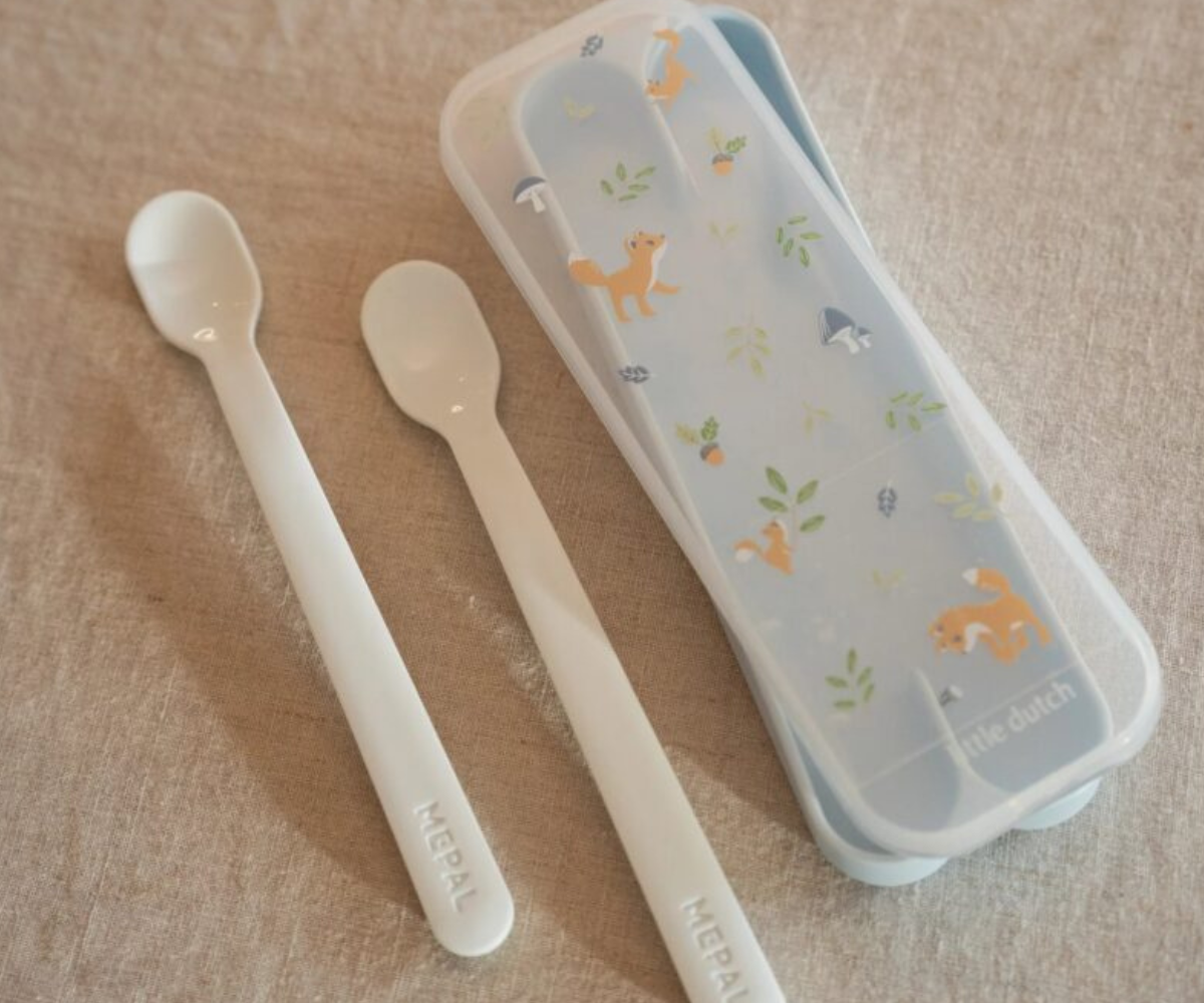 Pikkade käepidemetega Little Dutch lusikad purgist söötmiseks