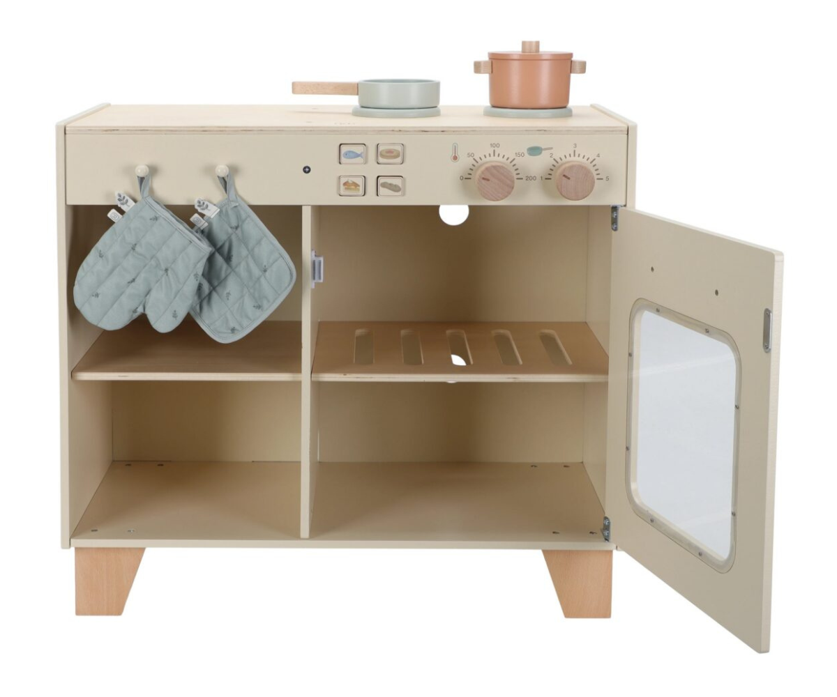 Little Dutch mänguköök koos panniga ja pajakindaga tööpinnal