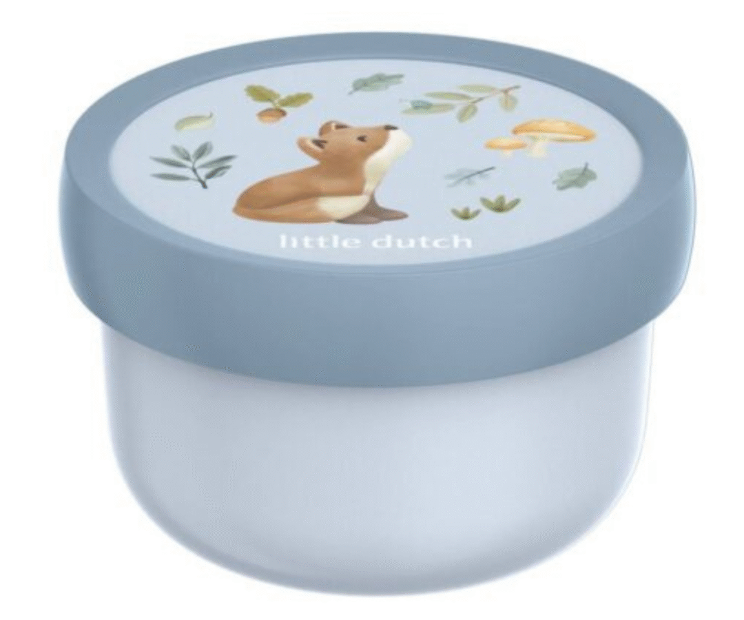 Little Dutch Forest Friends toidutops avatud kaanega ja puuviljakahvliga.