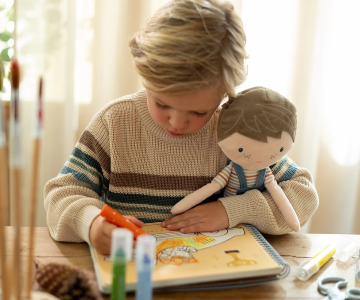 8 lühikest ja jämedat Little Dutch vildikat karbis.