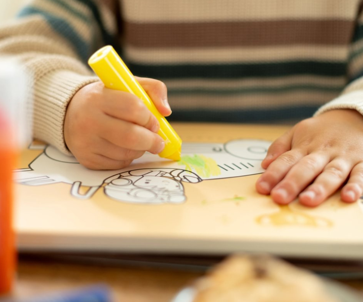 Pastelsetes toonides Little Dutch vildikad avatud pakendis.