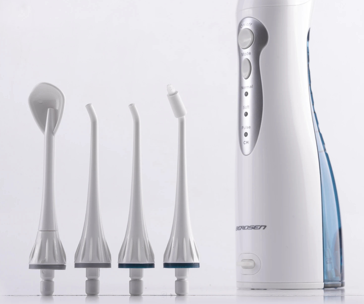 Kompaktne Berdsen ClearJet X3 hambairrigaator reisile kaasa võtmiseks