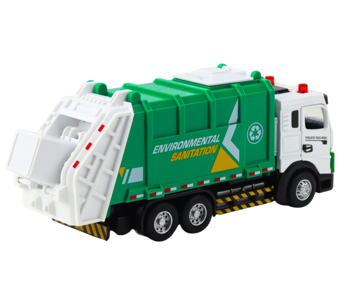 Lähivaade prügikasti tõstemehhanismile ja auto tagumisele laadimisavale.