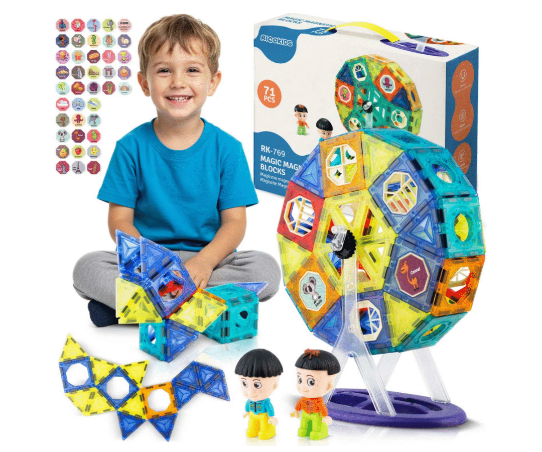 Magnetklotsidest ehitatud konstruktsioon pastelsetes toonides figuuridega.