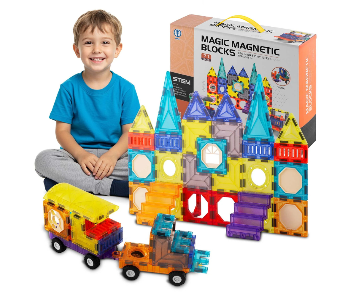 Värvilised 71-osalised DIGE magnetklotsid koos veoautoga.