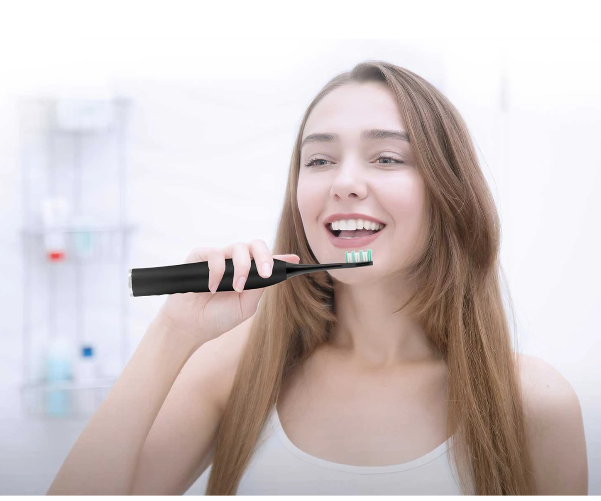 Sonica B3 must elektriline hambahari eestvaates