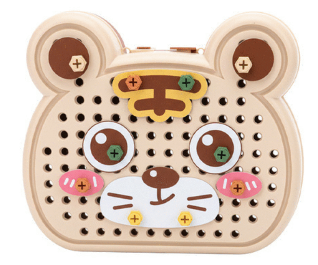 Kosmose ehituskonstruktor kokkupandud kujunditega.