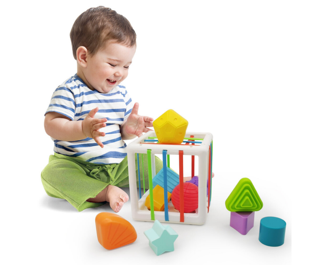 Arendav kummist sensoorne kuubik peenmotoorika treenimiseks