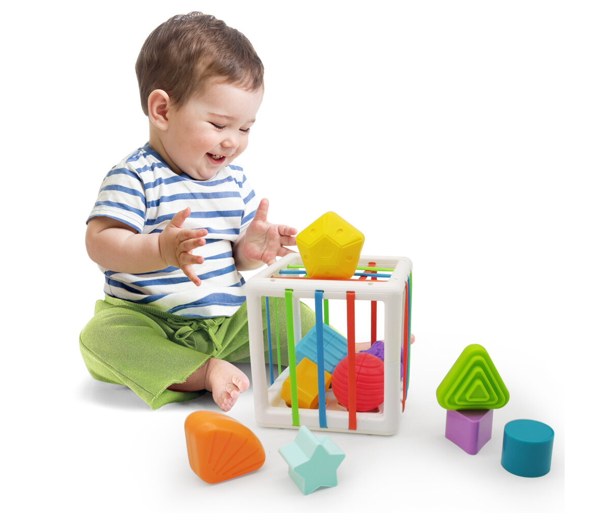 Arendav kummist sensoorne kuubik peenmotoorika treenimiseks