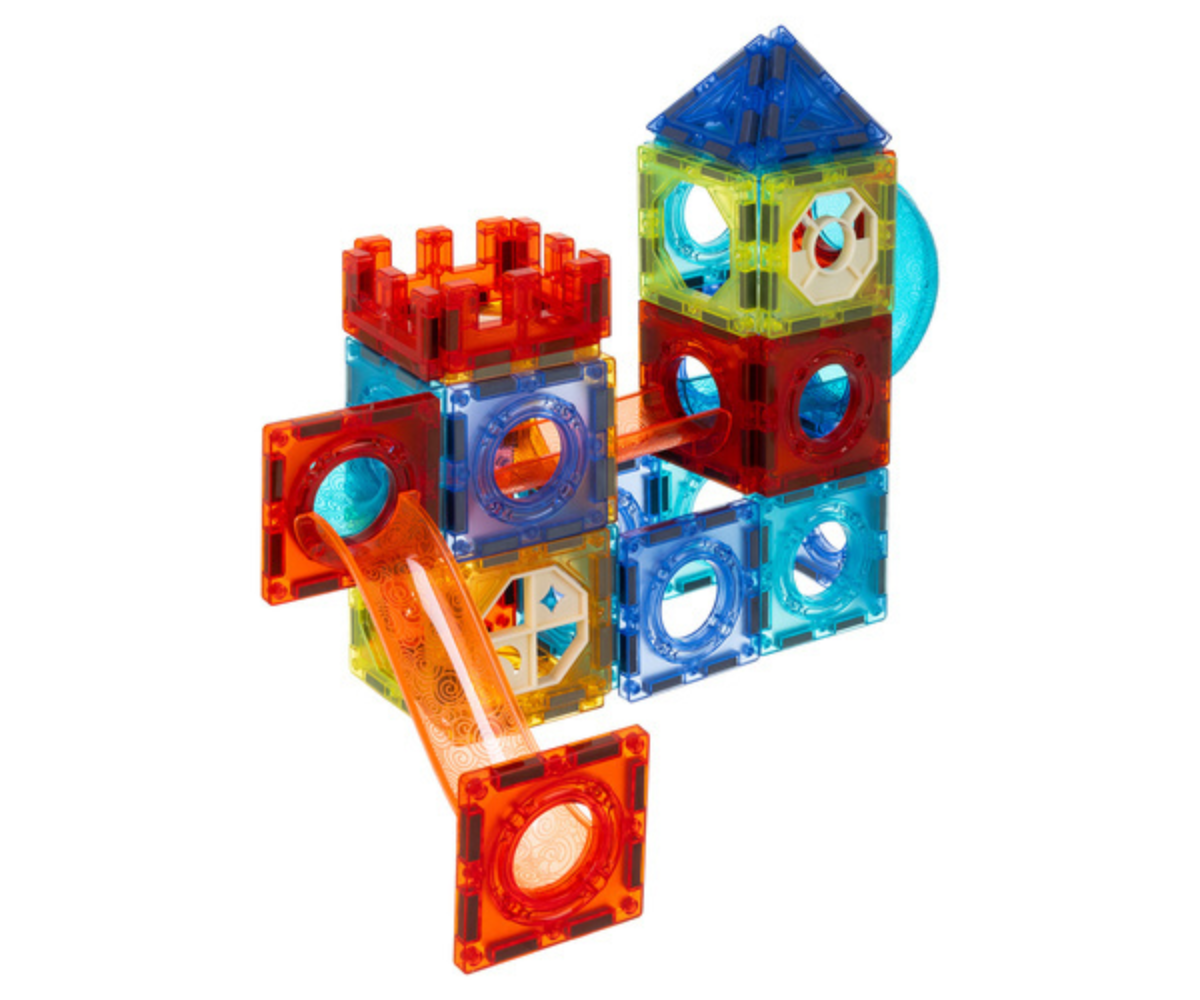 Magnetklotside komplekt koos juhendi ja tarvikutega.